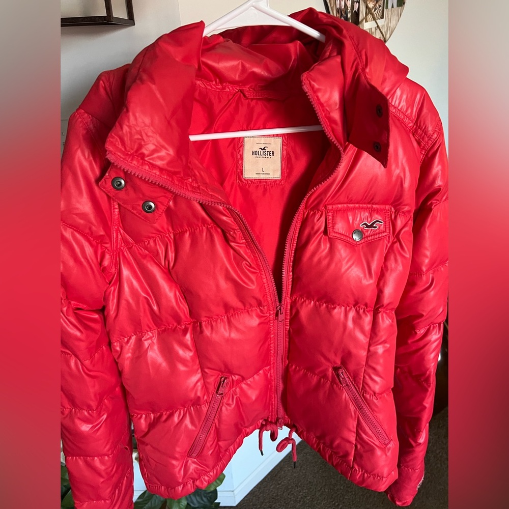 Hollister puffed jacket size large color pink